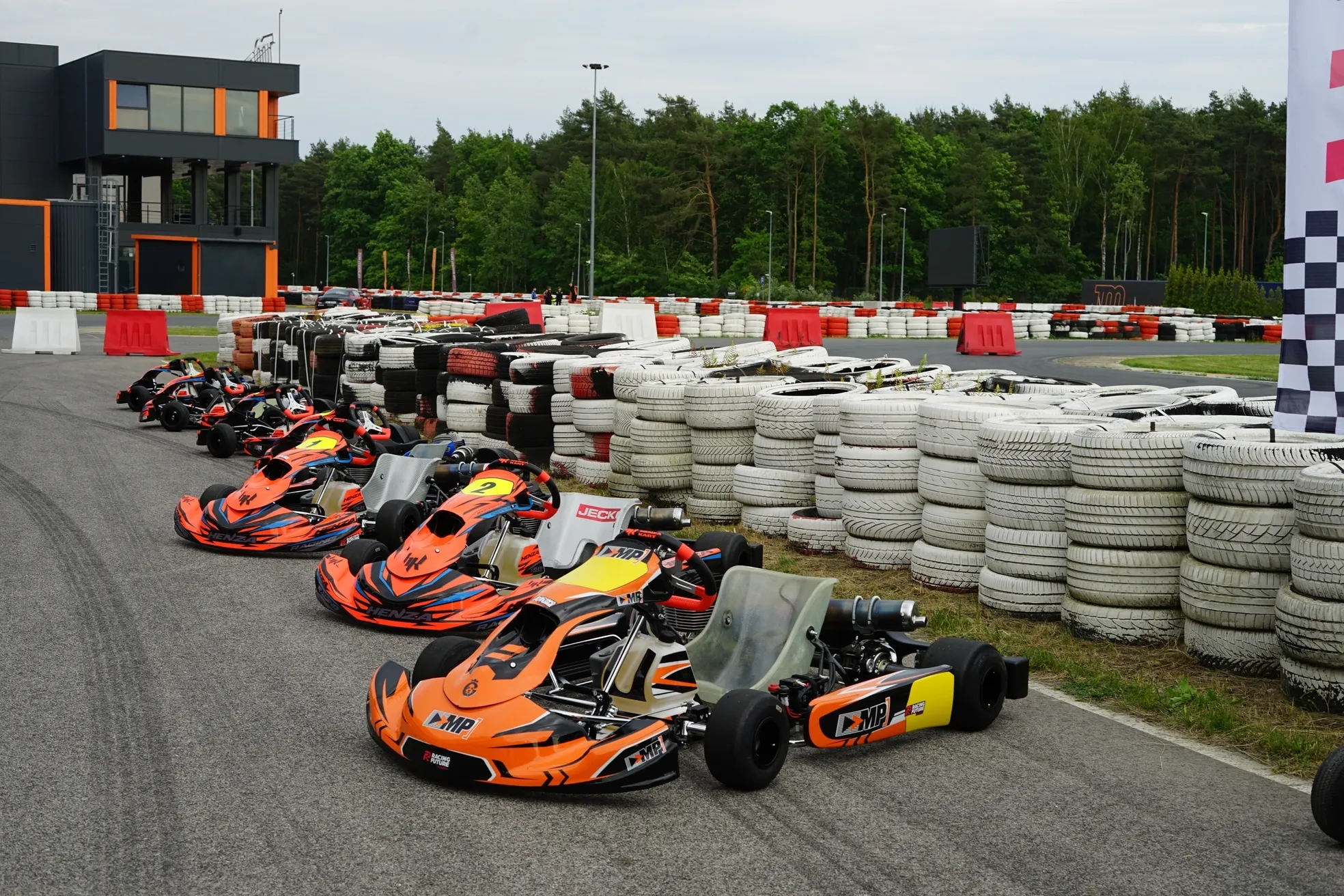 Motorsport to pasja, podróże, sesje coachingowe 
i wyjątkowe chwile.