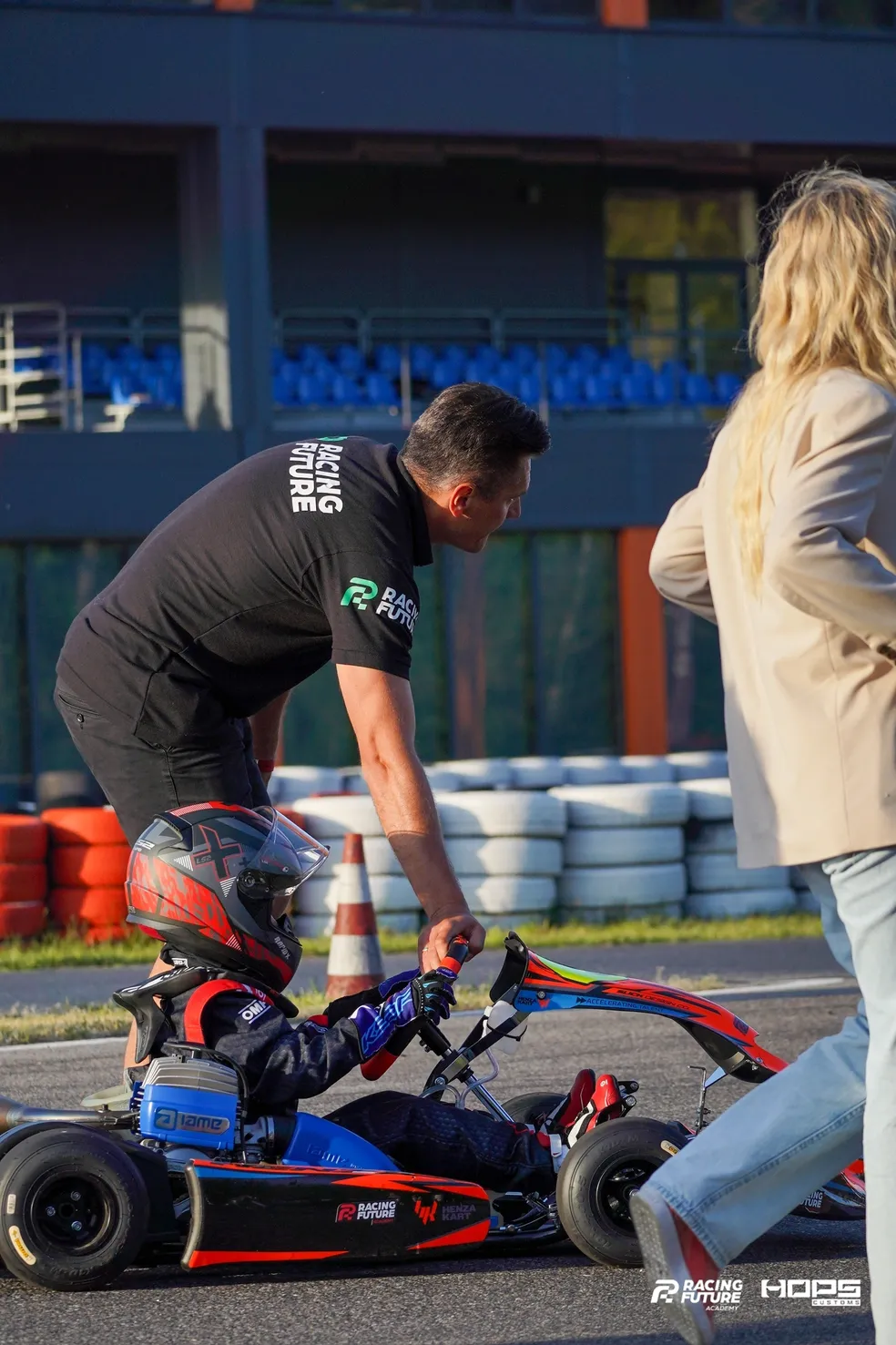 Motorsport to pasja, podróże, sesje coachingowe 
i wyjątkowe chwile.