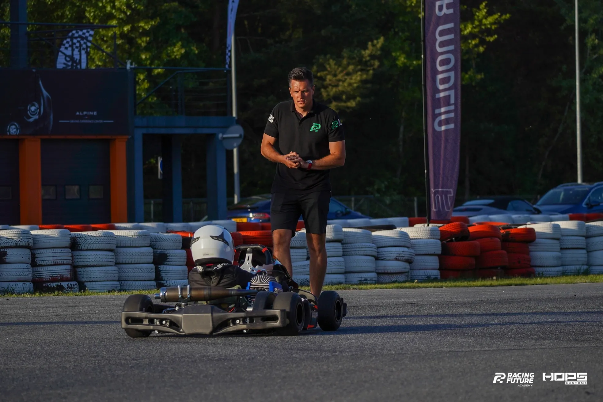 Motorsport to pasja, podróże, sesje coachingowe 
i wyjątkowe chwile.